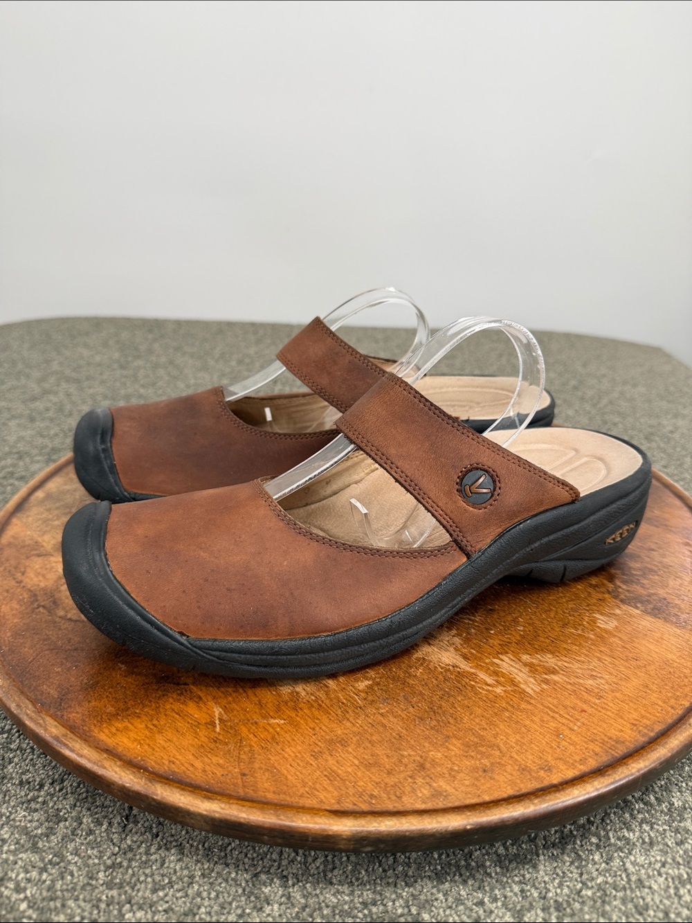 Keen Shoes Wm 11 Brown Leather Mary-Jane Clog Mule Saratoga Comfort Slip On